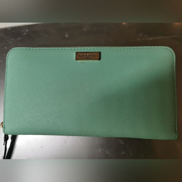 Kate Spade Tiffany Blue Wallet - Picture 1 of 4